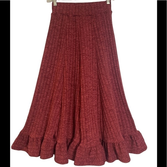 - NWT Burgundy Heather Anthropologie Pauline Ruffled Knit MIDI Skirt Maroon - Picture 6 of 12